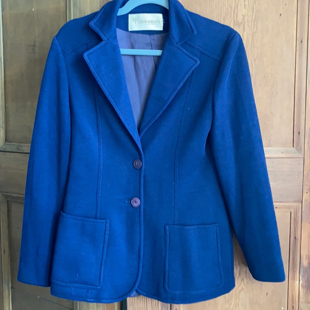 Vintage 60’s John Meyer Navy Blazer. Stretchable knit fabric. Sz 8.